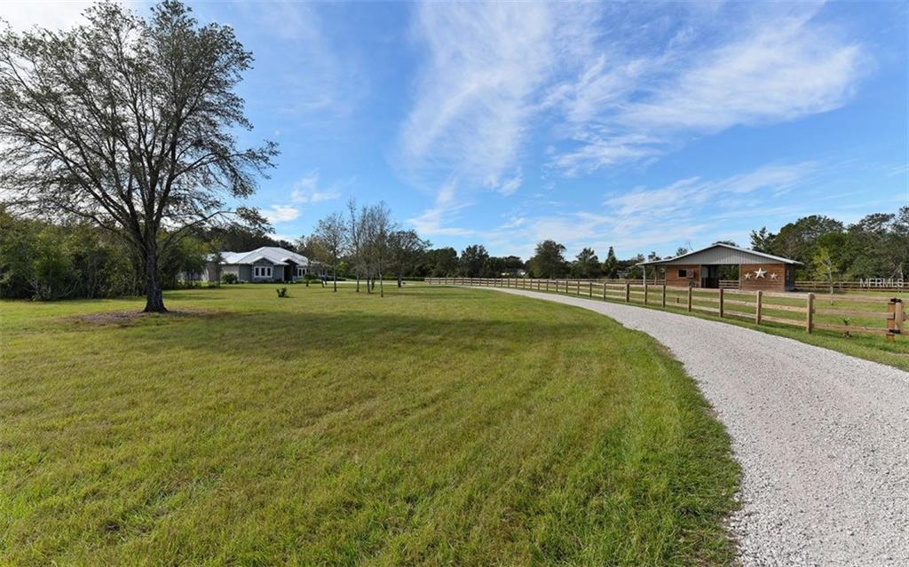 5210 SADDLE OAK TRAIL, SARASOTA, Florida 34241, 3 Bedrooms Bedrooms, 10 Rooms Rooms,4 BathroomsBathrooms,Residential,For sale,SADDLE OAK,A4204367