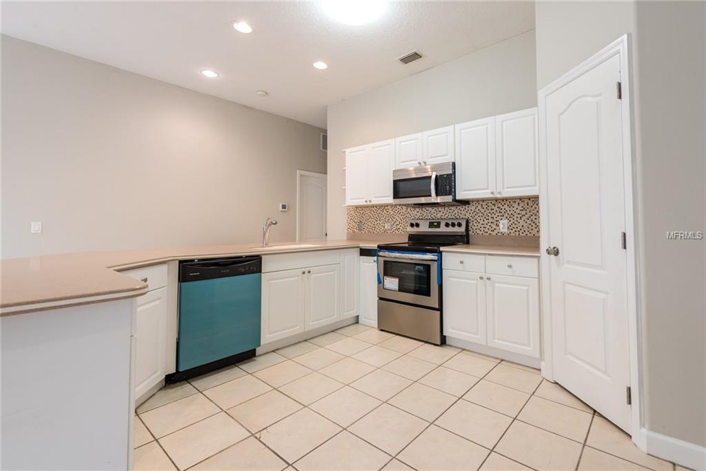 720 SUNSET LAKES DRIVE MERRITT ISLAND, Florida 32953, 3 Bedrooms Bedrooms, 3 Rooms Rooms,2 BathroomsBathrooms,Residential,For sale,SUNSET LAKES,V4722663