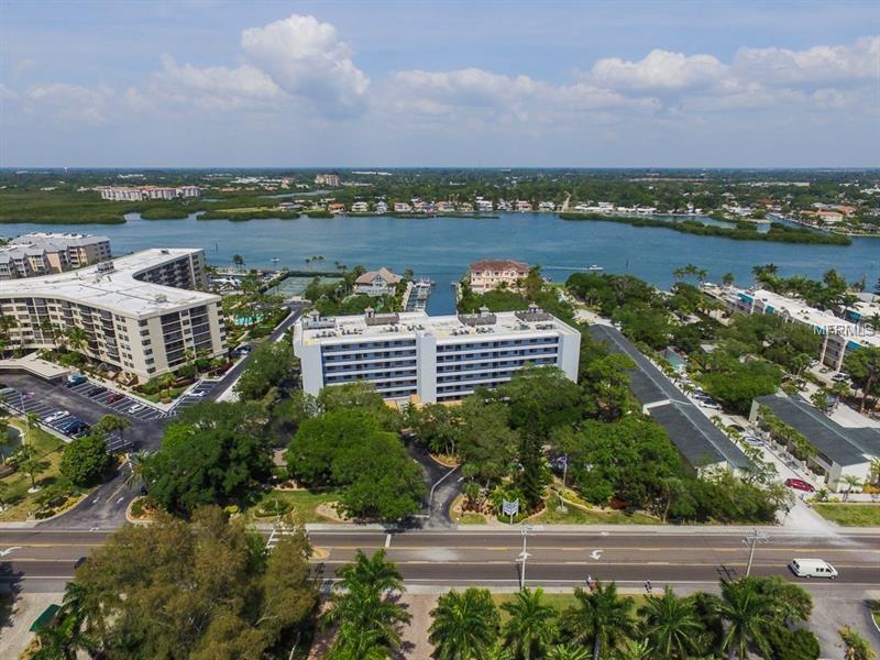 5911 MIDNIGHT PASS ROAD, SARASOTA, Florida 34242, 2 Bedrooms Bedrooms, 5 Rooms Rooms,2 BathroomsBathrooms,Residential,For sale,MIDNIGHT PASS,A4208527