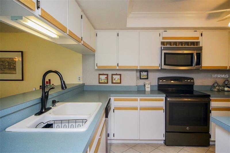 5911 MIDNIGHT PASS ROAD, SARASOTA, Florida 34242, 2 Bedrooms Bedrooms, 5 Rooms Rooms,2 BathroomsBathrooms,Residential,For sale,MIDNIGHT PASS,A4208527