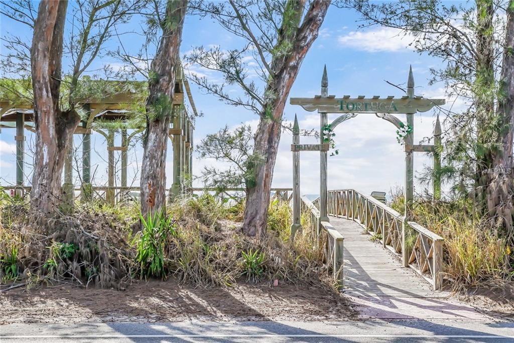 1325 GULF DRIVE N, BRADENTON BEACH, Florida 34217, 2 Bedrooms Bedrooms, 5 Rooms Rooms,2 BathroomsBathrooms,Residential,For sale,GULF,A4209172