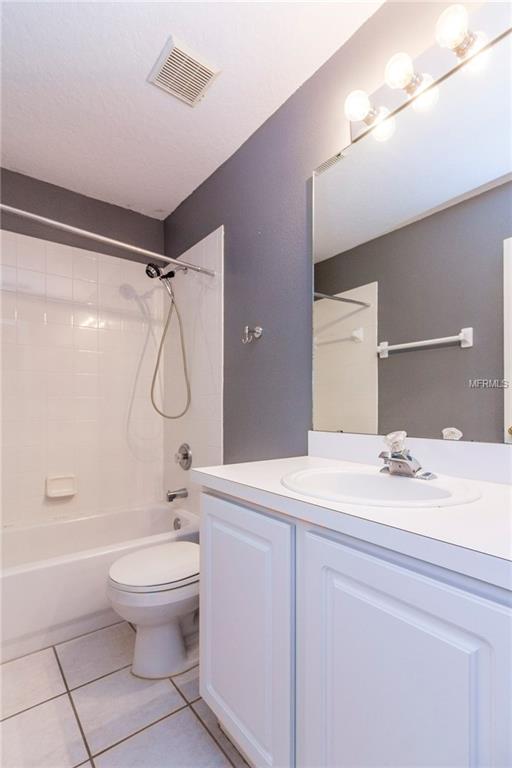 14330 LAKE UNDERHILL ROAD, ORLANDO, Florida 32828, 4 Bedrooms Bedrooms, 11 Rooms Rooms,3 BathroomsBathrooms,Residential,For sale,LAKE UNDERHILL,O5561713