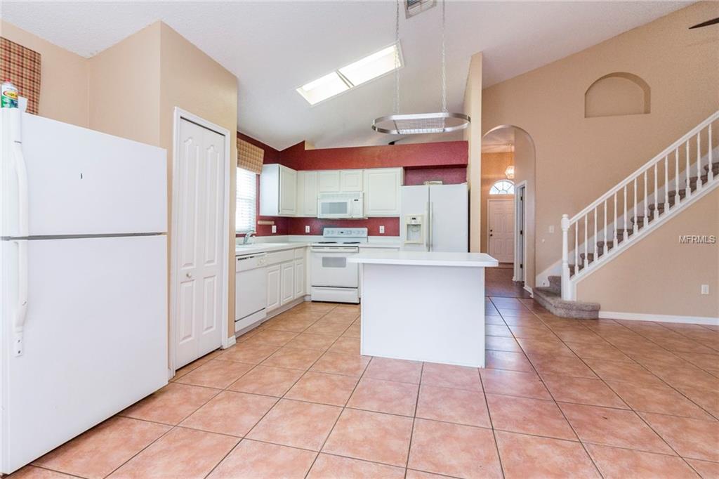 14330 LAKE UNDERHILL ROAD, ORLANDO, Florida 32828, 4 Bedrooms Bedrooms, 11 Rooms Rooms,3 BathroomsBathrooms,Residential,For sale,LAKE UNDERHILL,O5561713