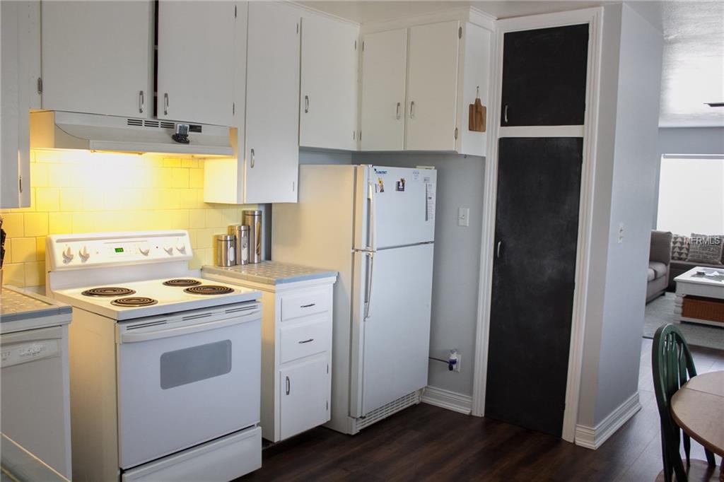 1219 E LAMBRIGHT STREET, TAMPA, Florida 33604, 2 Bedrooms Bedrooms, 5 Rooms Rooms,2 BathroomsBathrooms,Residential,For sale,LAMBRIGHT,T2928435