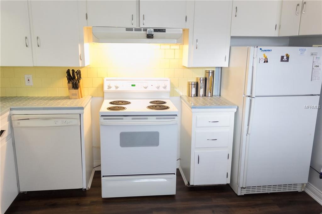 1219 E LAMBRIGHT STREET, TAMPA, Florida 33604, 2 Bedrooms Bedrooms, 5 Rooms Rooms,2 BathroomsBathrooms,Residential,For sale,LAMBRIGHT,T2928435