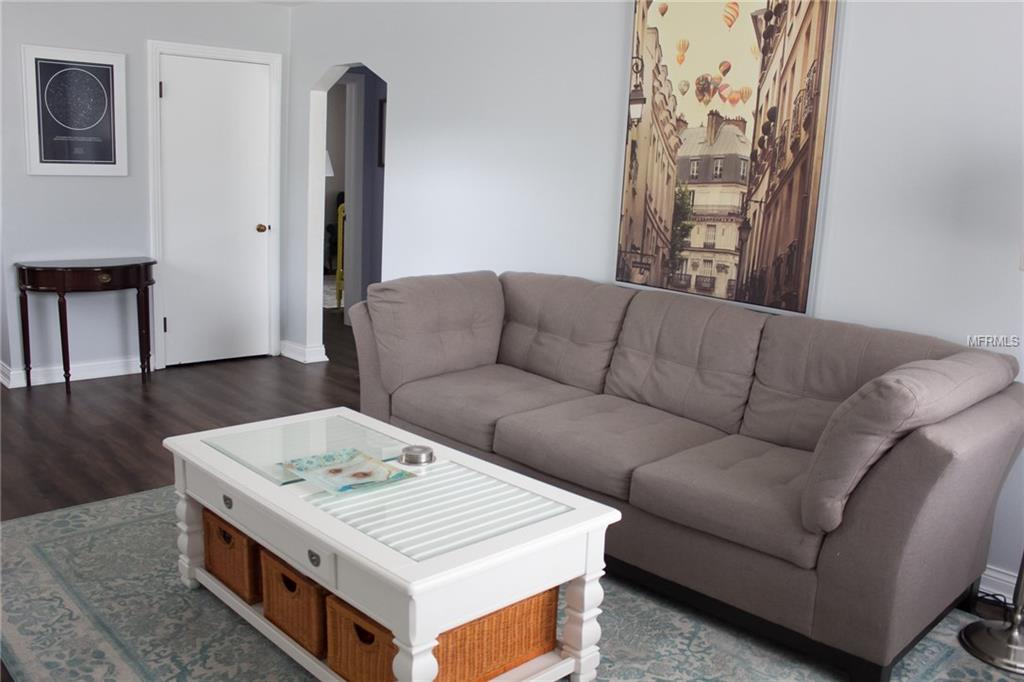 1219 E LAMBRIGHT STREET, TAMPA, Florida 33604, 2 Bedrooms Bedrooms, 5 Rooms Rooms,2 BathroomsBathrooms,Residential,For sale,LAMBRIGHT,T2928435