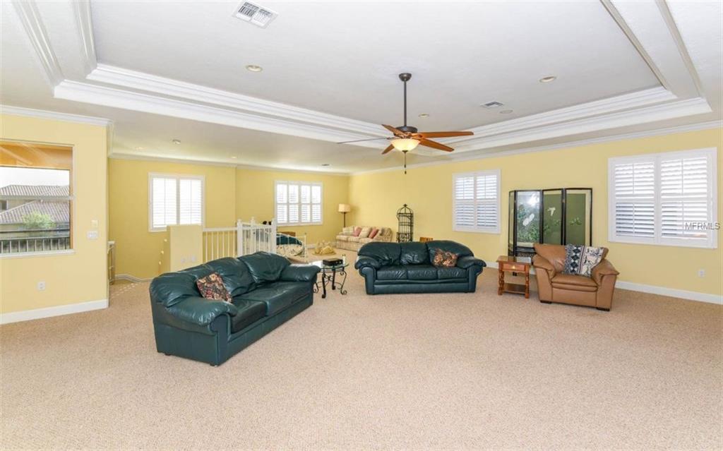 1019 RAINBOW COURT, BRADENTON, Florida 34212, 4 Bedrooms Bedrooms, 10 Rooms Rooms,4 BathroomsBathrooms,Residential,For sale,RAINBOW,A4200533