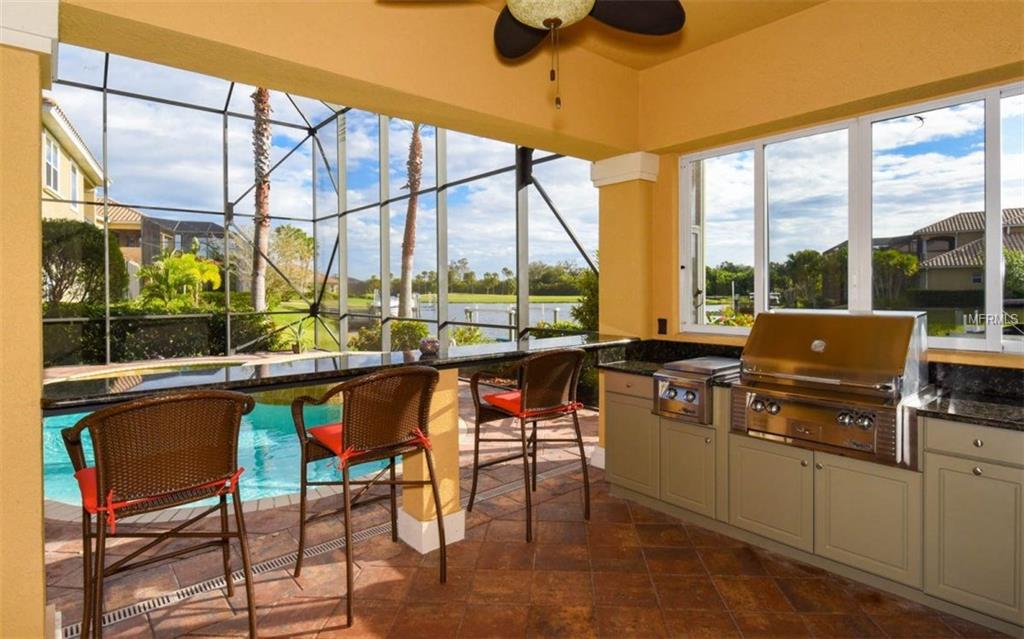 1019 RAINBOW COURT, BRADENTON, Florida 34212, 4 Bedrooms Bedrooms, 10 Rooms Rooms,4 BathroomsBathrooms,Residential,For sale,RAINBOW,A4200533