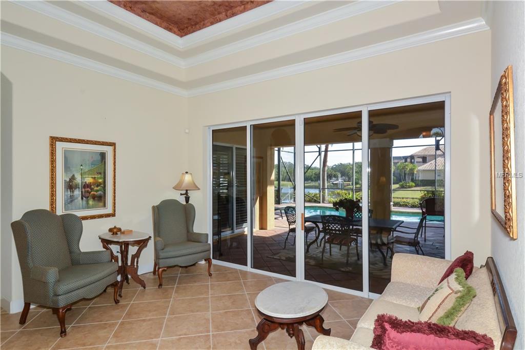 1019 RAINBOW COURT, BRADENTON, Florida 34212, 4 Bedrooms Bedrooms, 10 Rooms Rooms,4 BathroomsBathrooms,Residential,For sale,RAINBOW,A4200533