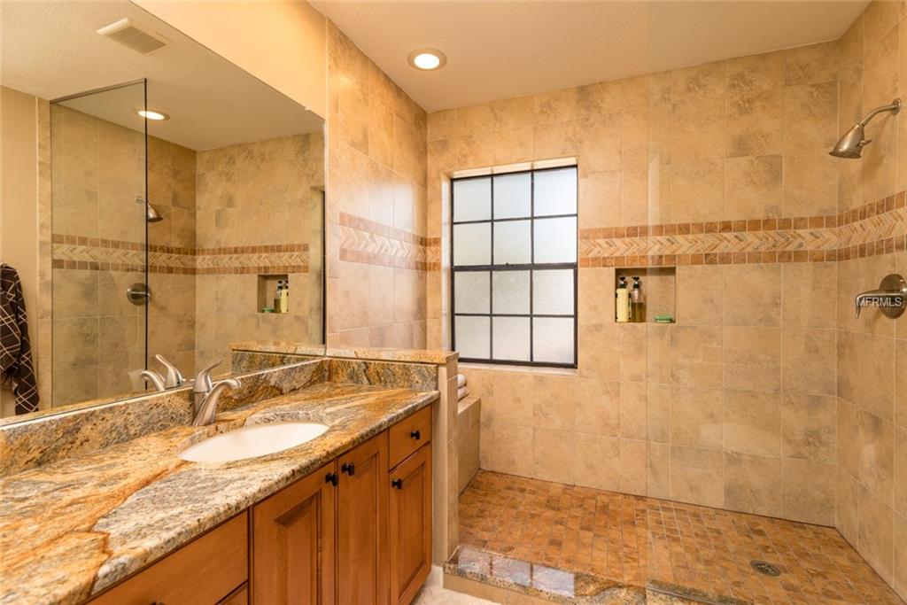 ST PETERSBURG, Florida 33702, 3 Bedrooms Bedrooms, 9 Rooms Rooms,3 BathroomsBathrooms,Residential,For sale,U7841449