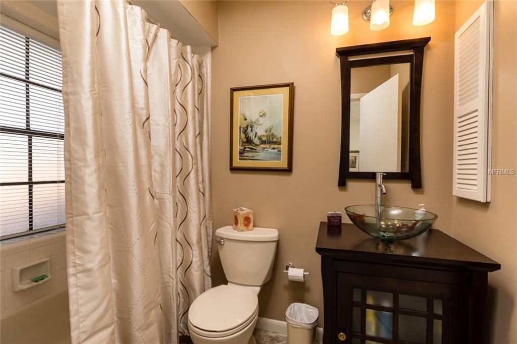 ST PETERSBURG, Florida 33702, 3 Bedrooms Bedrooms, 9 Rooms Rooms,3 BathroomsBathrooms,Residential,For sale,U7841449