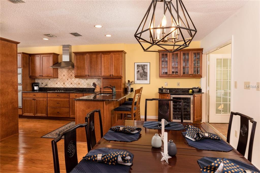 ST PETERSBURG, Florida 33702, 3 Bedrooms Bedrooms, 9 Rooms Rooms,3 BathroomsBathrooms,Residential,For sale,U7841449