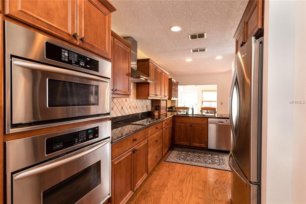 ST PETERSBURG, Florida 33702, 3 Bedrooms Bedrooms, 9 Rooms Rooms,3 BathroomsBathrooms,Residential,For sale,U7841449