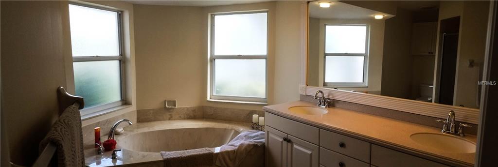 1275 VERMEER DRIVE, NOKOMIS, Florida 34275, 3 Bedrooms Bedrooms, 10 Rooms Rooms,2 BathroomsBathrooms,Residential,For sale,VERMEER,A4206014