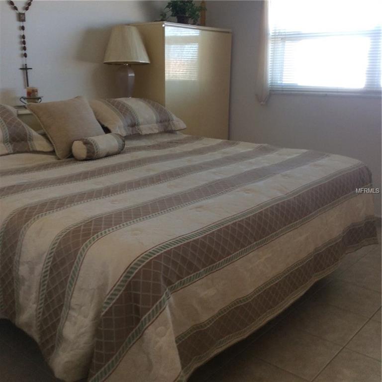 9 FORBES PLACE, DUNEDIN, Florida 34698, 2 Bedrooms Bedrooms, 3 Rooms Rooms,2 BathroomsBathrooms,Residential,For sale,FORBES,U7844627