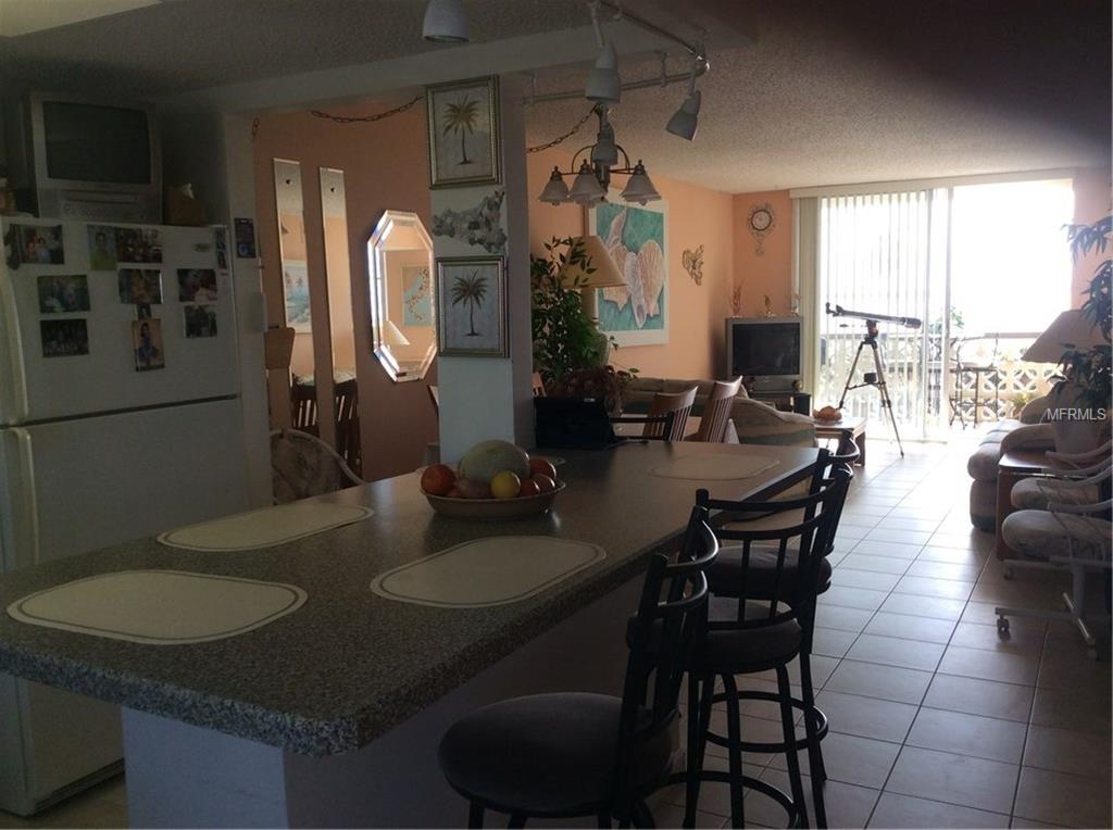 9 FORBES PLACE, DUNEDIN, Florida 34698, 2 Bedrooms Bedrooms, 3 Rooms Rooms,2 BathroomsBathrooms,Residential,For sale,FORBES,U7844627