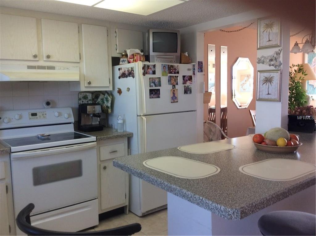 9 FORBES PLACE, DUNEDIN, Florida 34698, 2 Bedrooms Bedrooms, 3 Rooms Rooms,2 BathroomsBathrooms,Residential,For sale,FORBES,U7844627