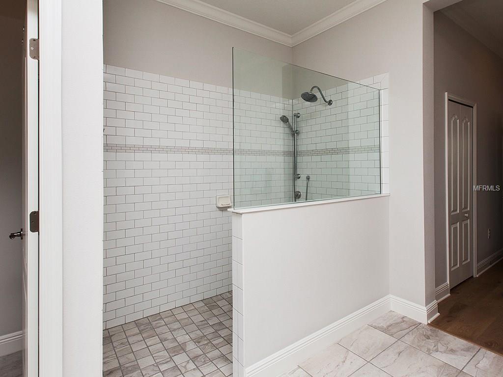 21208 ST PETERSBURG DRIVE, VENICE, Florida 34293, 4 Bedrooms Bedrooms, 9 Rooms Rooms,3 BathroomsBathrooms,Residential,For sale,ST PETERSBURG,N5916048