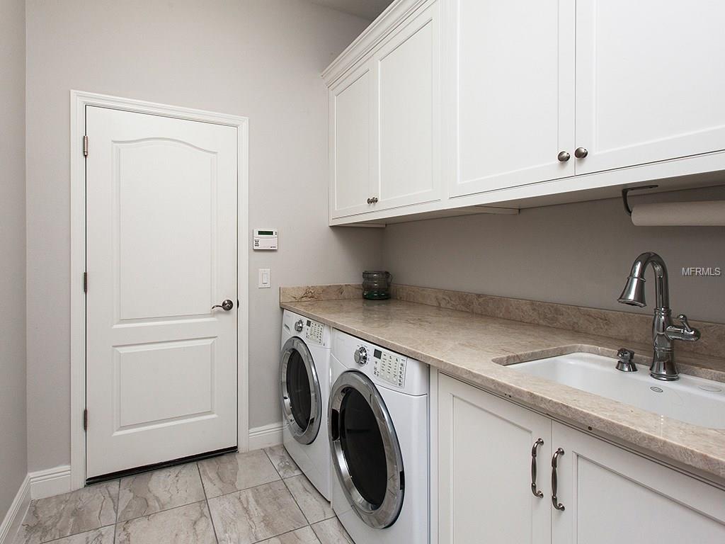 21208 ST PETERSBURG DRIVE, VENICE, Florida 34293, 4 Bedrooms Bedrooms, 9 Rooms Rooms,3 BathroomsBathrooms,Residential,For sale,ST PETERSBURG,N5916048