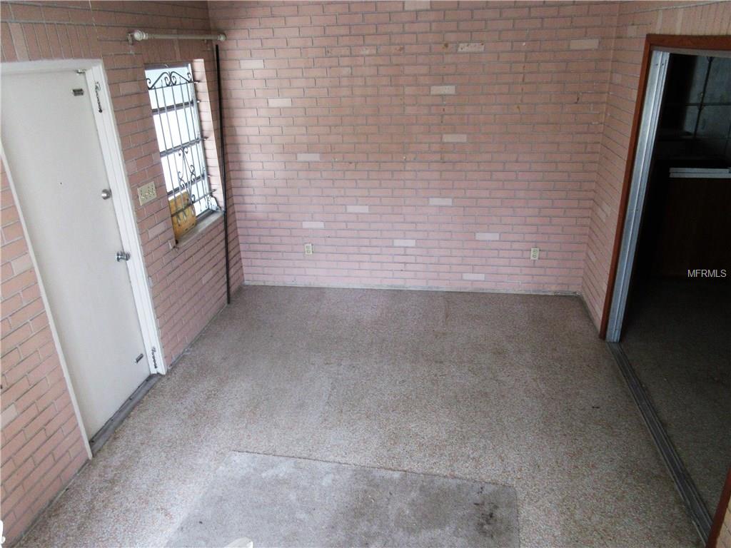 1902 W NASSAU STREET, TAMPA, Florida 33607, 4 Bedrooms Bedrooms, 8 Rooms Rooms,3 BathroomsBathrooms,Residential,For sale,NASSAU,T2927997