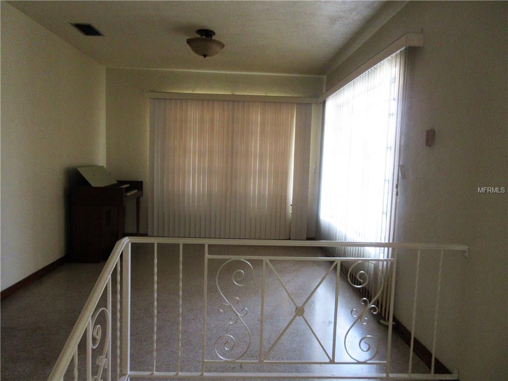 1902 W NASSAU STREET, TAMPA, Florida 33607, 4 Bedrooms Bedrooms, 8 Rooms Rooms,3 BathroomsBathrooms,Residential,For sale,NASSAU,T2927997