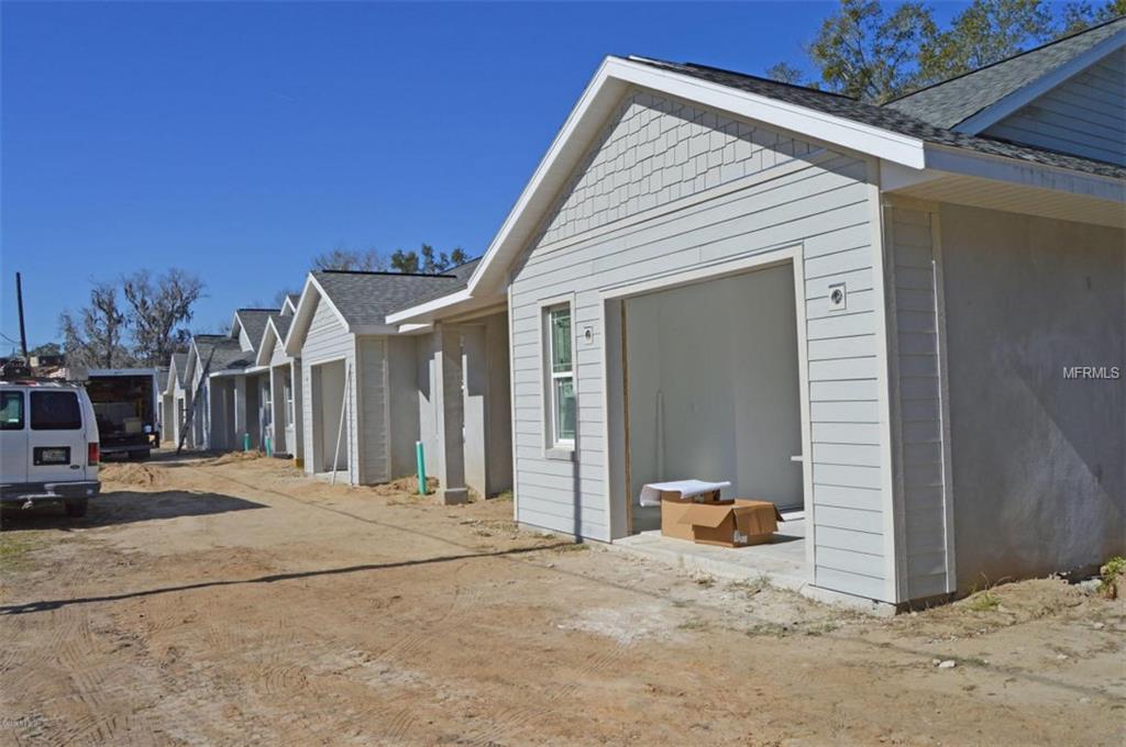 309 SE 10TH STREET, OCALA, Florida 34471, 3 Bedrooms Bedrooms, 5 Rooms Rooms,2 BathroomsBathrooms,Residential,For sale,10TH,G4842944