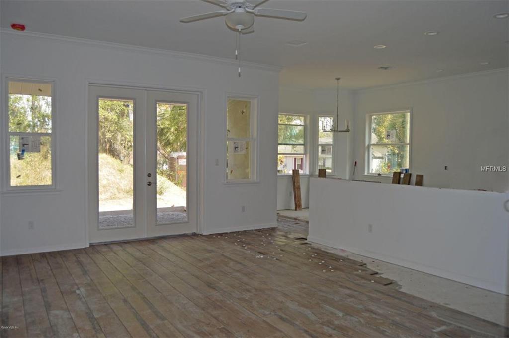 309 SE 10TH STREET, OCALA, Florida 34471, 3 Bedrooms Bedrooms, 5 Rooms Rooms,2 BathroomsBathrooms,Residential,For sale,10TH,G4842944