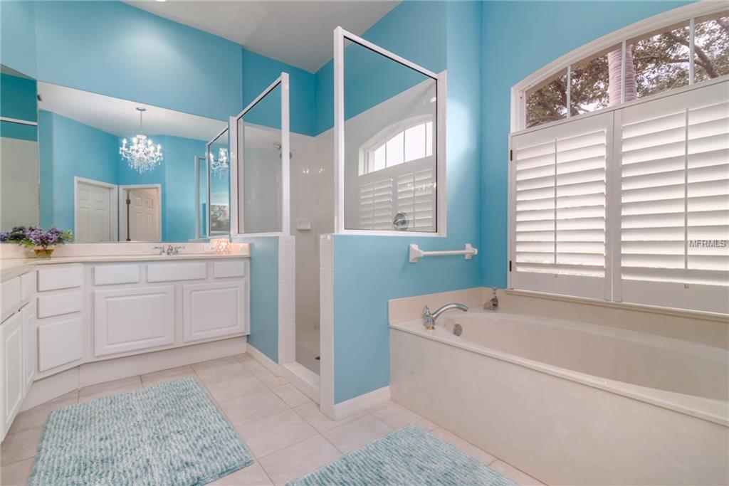 6120 WINCHESTER PLACE, SARASOTA, Florida 34243, 4 Bedrooms Bedrooms, 7 Rooms Rooms,3 BathroomsBathrooms,Residential,For sale,WINCHESTER,A4203229