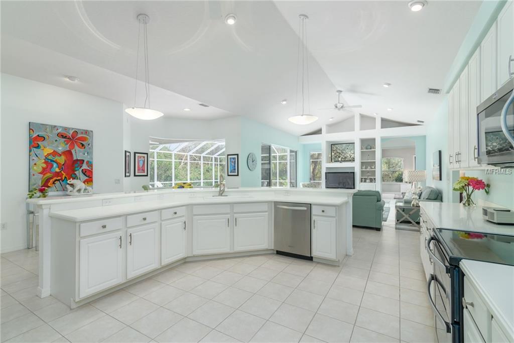 6120 WINCHESTER PLACE, SARASOTA, Florida 34243, 4 Bedrooms Bedrooms, 7 Rooms Rooms,3 BathroomsBathrooms,Residential,For sale,WINCHESTER,A4203229