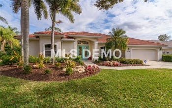 6120 WINCHESTER PLACE, SARASOTA, Florida 34243, 4 Bedrooms Bedrooms, 7 Rooms Rooms,3 BathroomsBathrooms,Residential,For sale,WINCHESTER,A4203229
