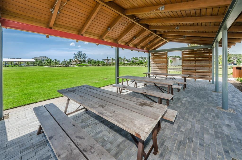 12523 HITCHING STREET, ODESSA, Florida 33556, 4 Bedrooms Bedrooms, 11 Rooms Rooms,4 BathroomsBathrooms,Residential,For sale,HITCHING,U7844628