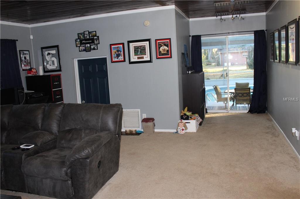 15 SMYRNA DRIVE, DEBARY, Florida 32713, 2 Bedrooms Bedrooms, 6 Rooms Rooms,1 BathroomBathrooms,Residential,For sale,SMYRNA,V4722664