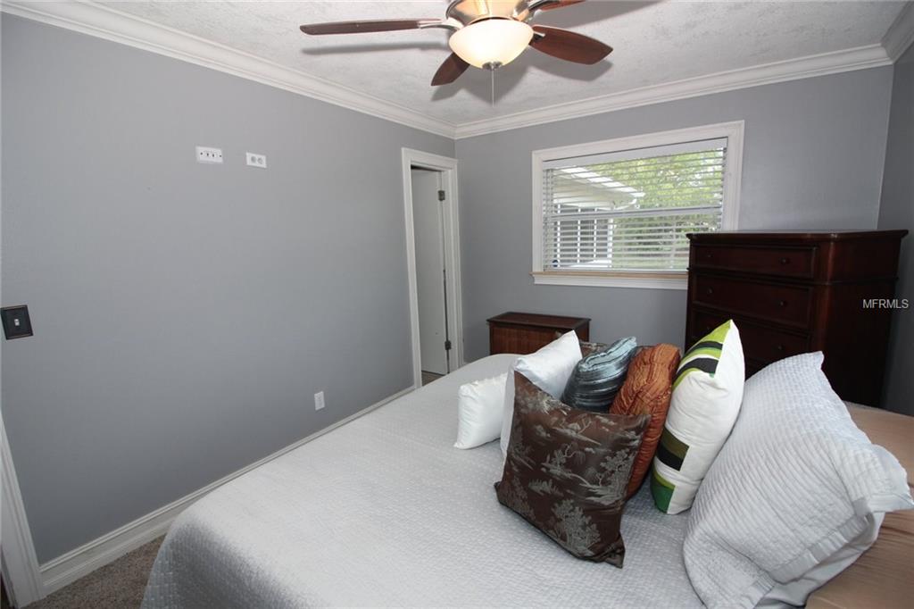 187 FLORIDAHAVEN DRIVE, MAITLAND, Florida 32751, 4 Bedrooms Bedrooms, 8 Rooms Rooms,2 BathroomsBathrooms,Residential,For sale,FLORIDAHAVEN,O5561405