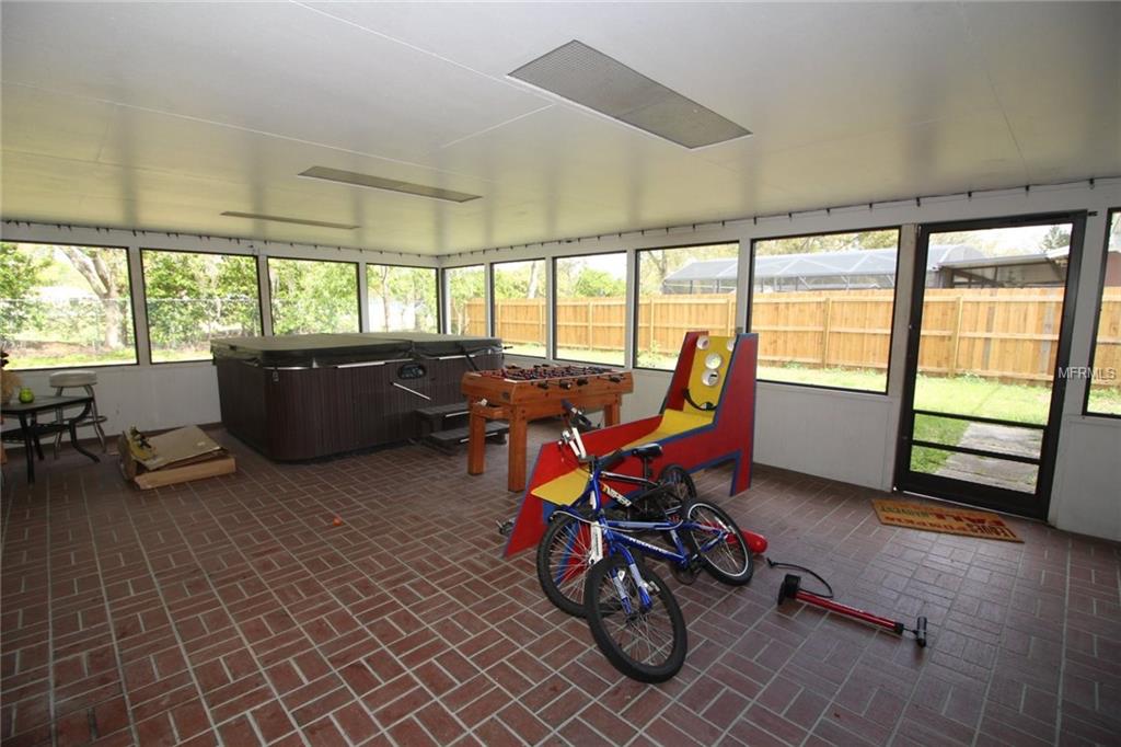 187 FLORIDAHAVEN DRIVE, MAITLAND, Florida 32751, 4 Bedrooms Bedrooms, 8 Rooms Rooms,2 BathroomsBathrooms,Residential,For sale,FLORIDAHAVEN,O5561405