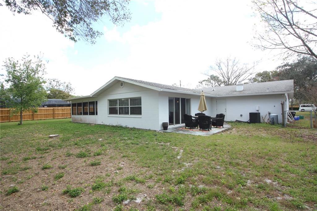 187 FLORIDAHAVEN DRIVE, MAITLAND, Florida 32751, 4 Bedrooms Bedrooms, 8 Rooms Rooms,2 BathroomsBathrooms,Residential,For sale,FLORIDAHAVEN,O5561405