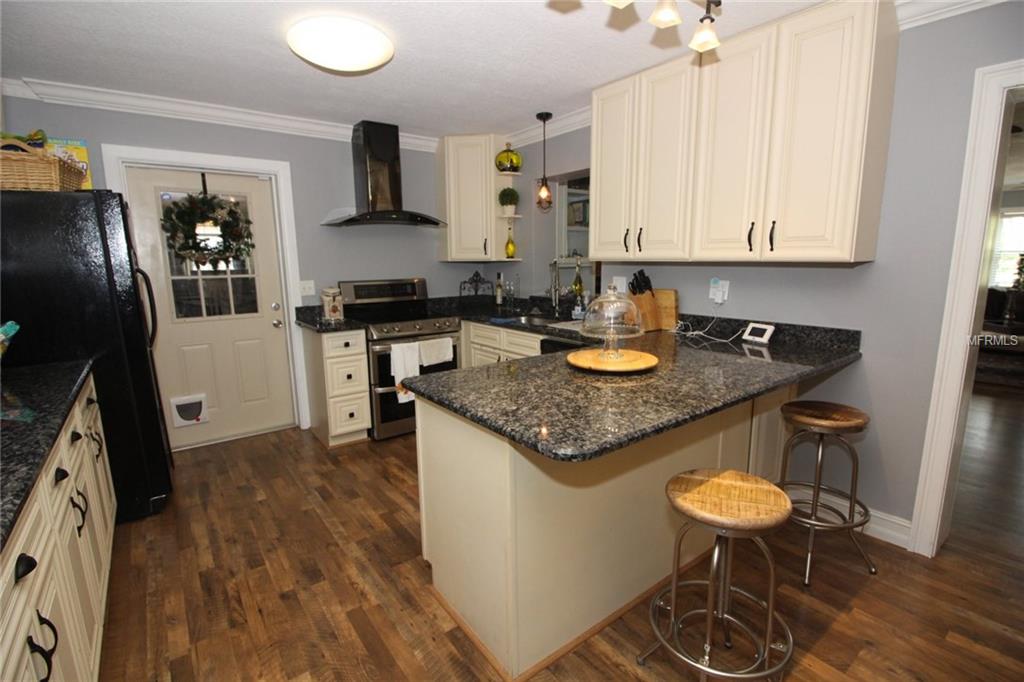 187 FLORIDAHAVEN DRIVE, MAITLAND, Florida 32751, 4 Bedrooms Bedrooms, 8 Rooms Rooms,2 BathroomsBathrooms,Residential,For sale,FLORIDAHAVEN,O5561405