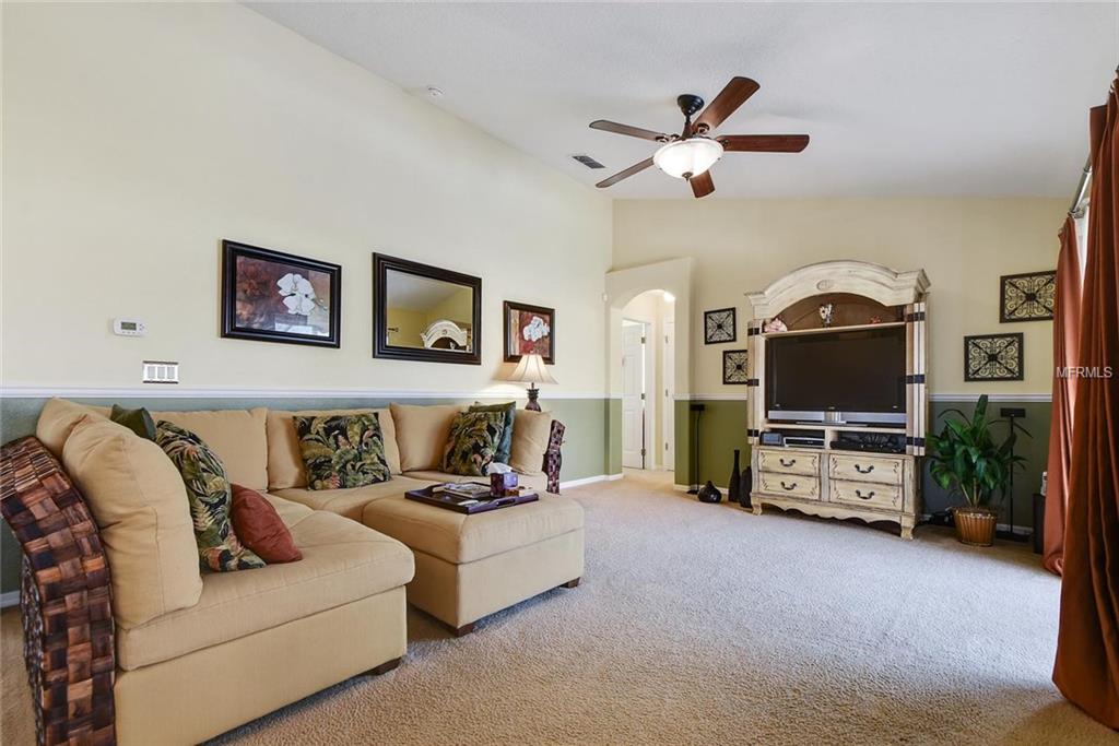 15920 ROBIN HILL LOOP, CLERMONT, Florida 34714, 4 Bedrooms Bedrooms, 9 Rooms Rooms,3 BathroomsBathrooms,Residential,For sale,ROBIN HILL,O5561714