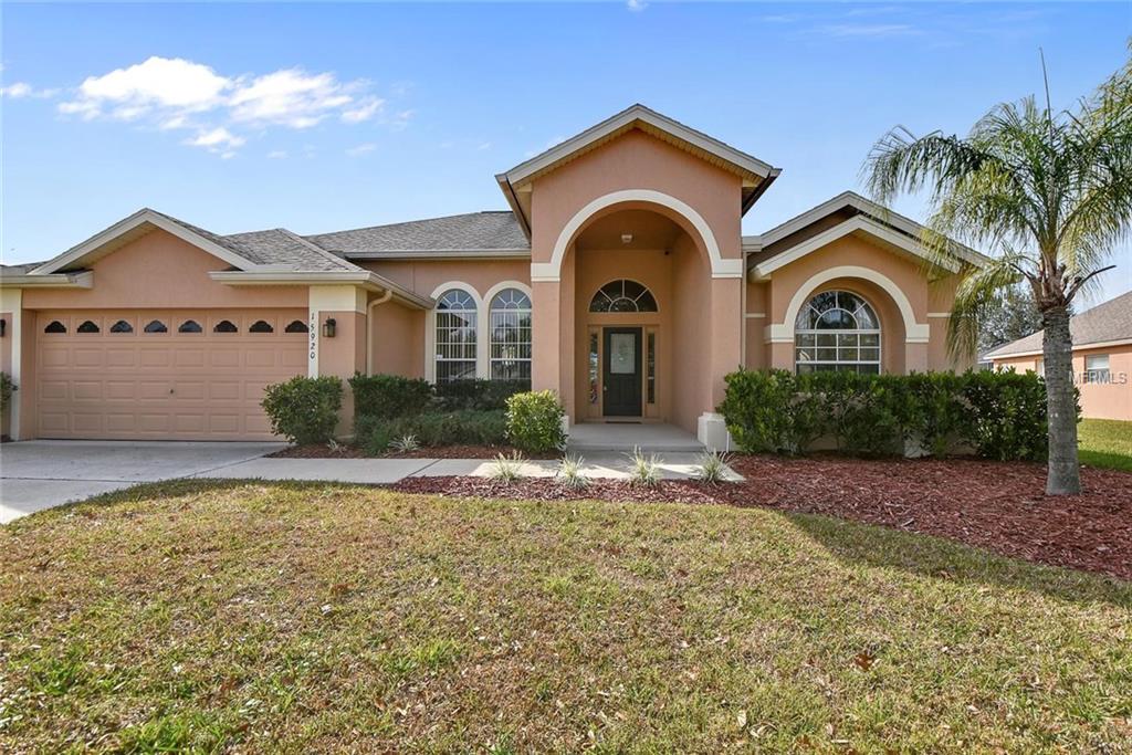 15920 ROBIN HILL LOOP, CLERMONT, Florida 34714, 4 Bedrooms Bedrooms, 9 Rooms Rooms,3 BathroomsBathrooms,Residential,For sale,ROBIN HILL,O5561714