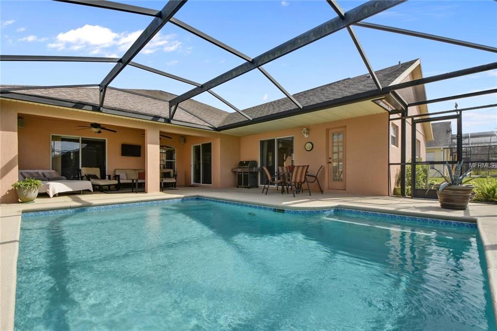 15920 ROBIN HILL LOOP, CLERMONT, Florida 34714, 4 Bedrooms Bedrooms, 9 Rooms Rooms,3 BathroomsBathrooms,Residential,For sale,ROBIN HILL,O5561714