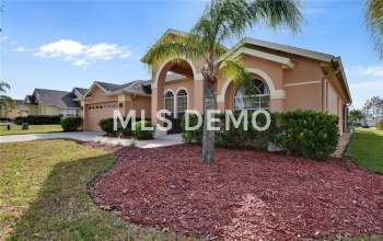 15920 ROBIN HILL LOOP, CLERMONT, Florida 34714, 4 Bedrooms Bedrooms, 9 Rooms Rooms,3 BathroomsBathrooms,Residential,For sale,ROBIN HILL,O5561714