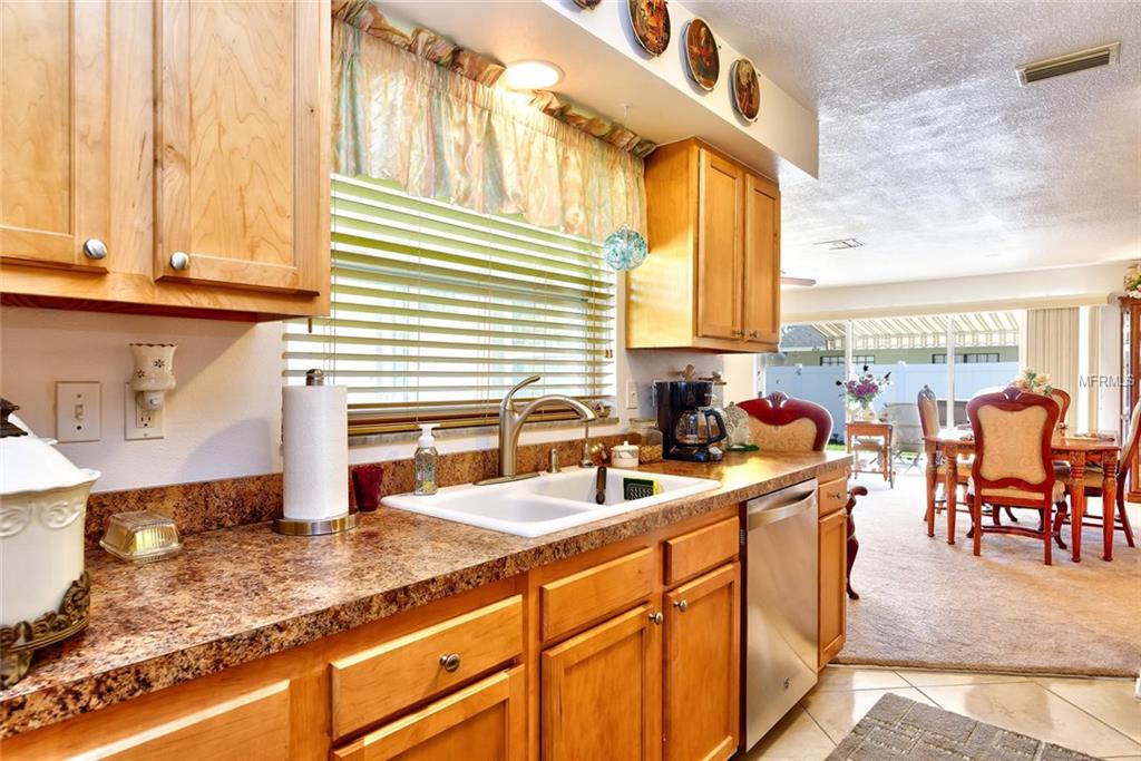 1141 PHYLLIS AVENUE, LARGO, Florida 33771, 2 Bedrooms Bedrooms, 5 Rooms Rooms,2 BathroomsBathrooms,Residential,For sale,PHYLLIS,T2904513