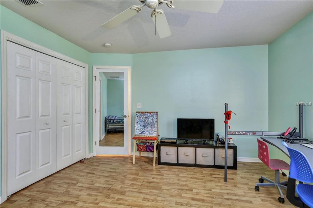 806 DARBY LANE, BROOKSVILLE, Florida 34601, 3 Bedrooms Bedrooms, 6 Rooms Rooms,2 BathroomsBathrooms,Residential,For sale,DARBY,T2916451