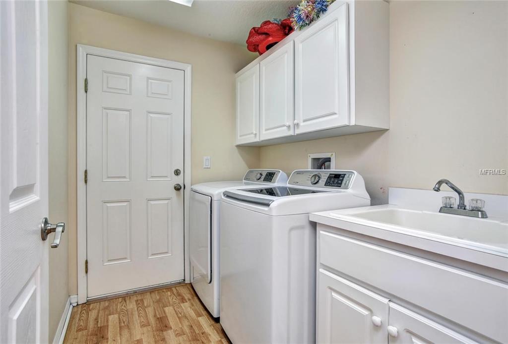 806 DARBY LANE, BROOKSVILLE, Florida 34601, 3 Bedrooms Bedrooms, 6 Rooms Rooms,2 BathroomsBathrooms,Residential,For sale,DARBY,T2916451