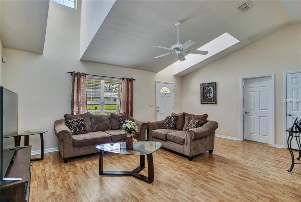 806 DARBY LANE, BROOKSVILLE, Florida 34601, 3 Bedrooms Bedrooms, 6 Rooms Rooms,2 BathroomsBathrooms,Residential,For sale,DARBY,T2916451