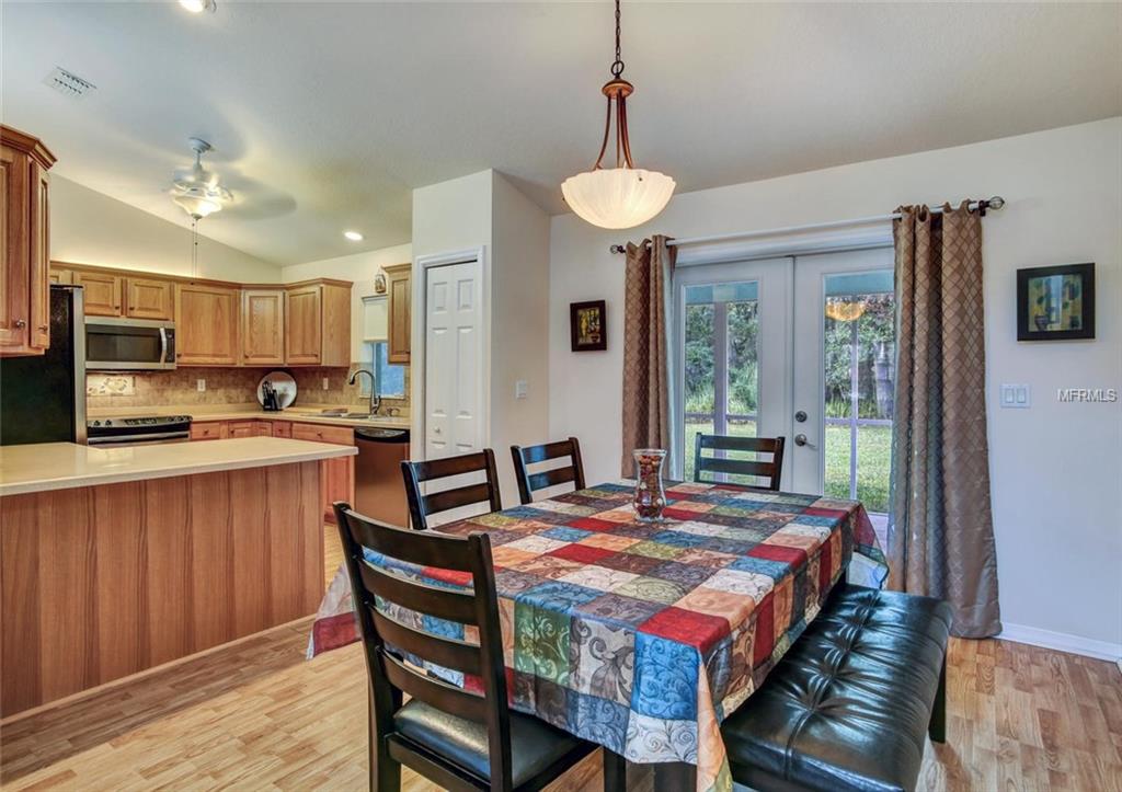 806 DARBY LANE, BROOKSVILLE, Florida 34601, 3 Bedrooms Bedrooms, 6 Rooms Rooms,2 BathroomsBathrooms,Residential,For sale,DARBY,T2916451