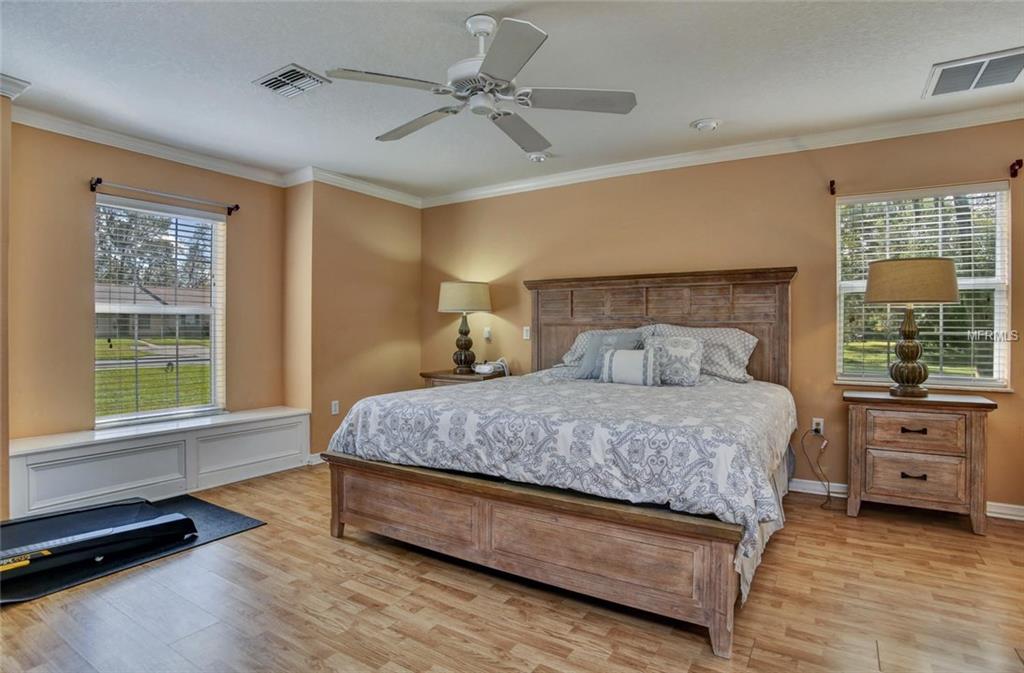 806 DARBY LANE, BROOKSVILLE, Florida 34601, 3 Bedrooms Bedrooms, 6 Rooms Rooms,2 BathroomsBathrooms,Residential,For sale,DARBY,T2916451