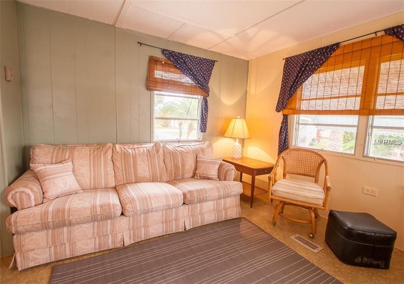 808 8TH STREET, CLEARWATER, Florida 33765, 1 Bedroom Bedrooms, 3 Rooms Rooms,1 BathroomBathrooms,Residential,For sale,8TH,U7841453