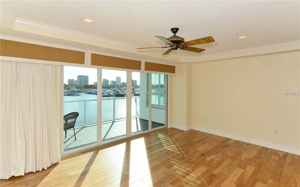 650 GOLDEN GATE POINT, SARASOTA, Florida 34236, 2 Bedrooms Bedrooms, 8 Rooms Rooms,2 BathroomsBathrooms,Residential,For sale,GOLDEN GATE,A4208528