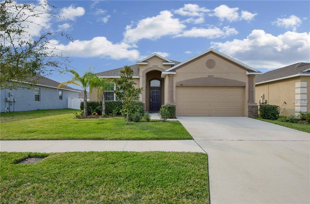 916 MEADOW GLADE DRIVE, RUSKIN, Florida 33570, 3 Bedrooms Bedrooms, 7 Rooms Rooms,3 BathroomsBathrooms,Residential,For sale,MEADOW GLADE,T2927404
