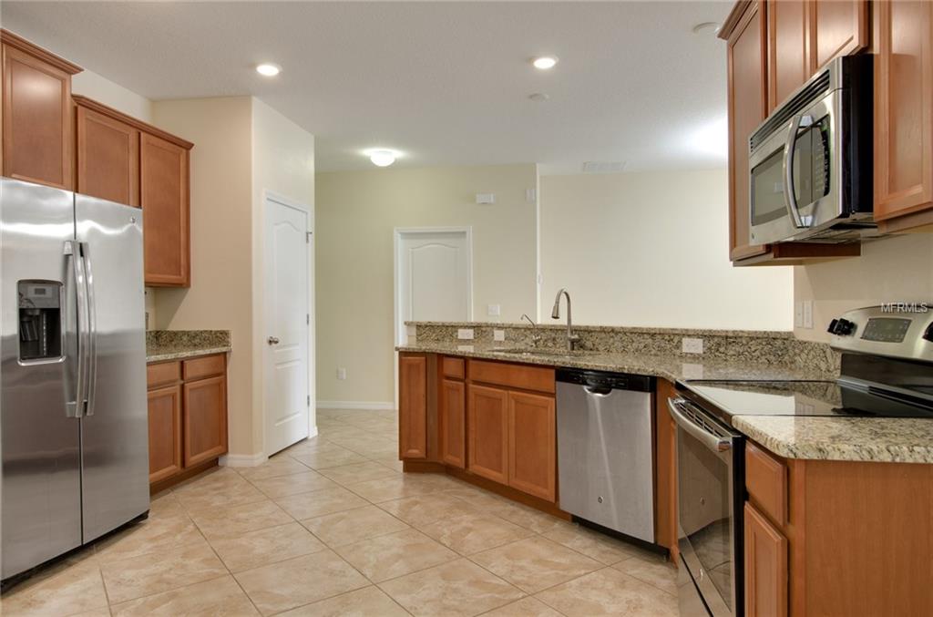 916 MEADOW GLADE DRIVE, RUSKIN, Florida 33570, 3 Bedrooms Bedrooms, 7 Rooms Rooms,3 BathroomsBathrooms,Residential,For sale,MEADOW GLADE,T2927404